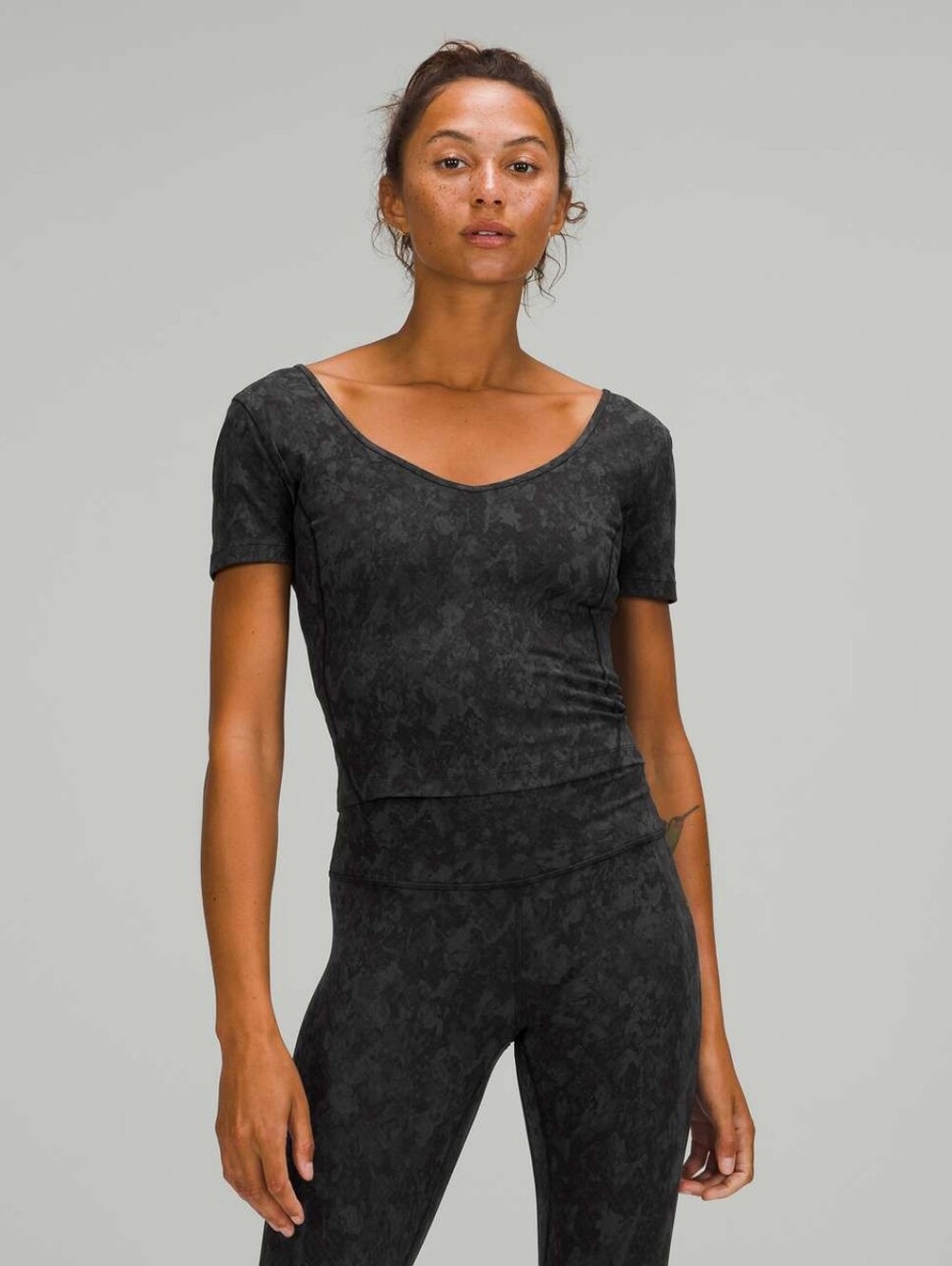 Lululemon Align T-shirtHideaway Camo Deep Coal Multi